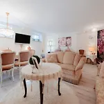 Glueckliche Zeit 100qm Im Souterrain Apartmán