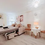 Glueckliche Zeit 100qm Im Souterrain Apartmán *
