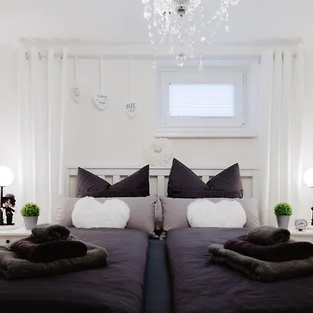 Glueckliche Zeit 100qm Im Souterrain Apartmán Osterode am Harz